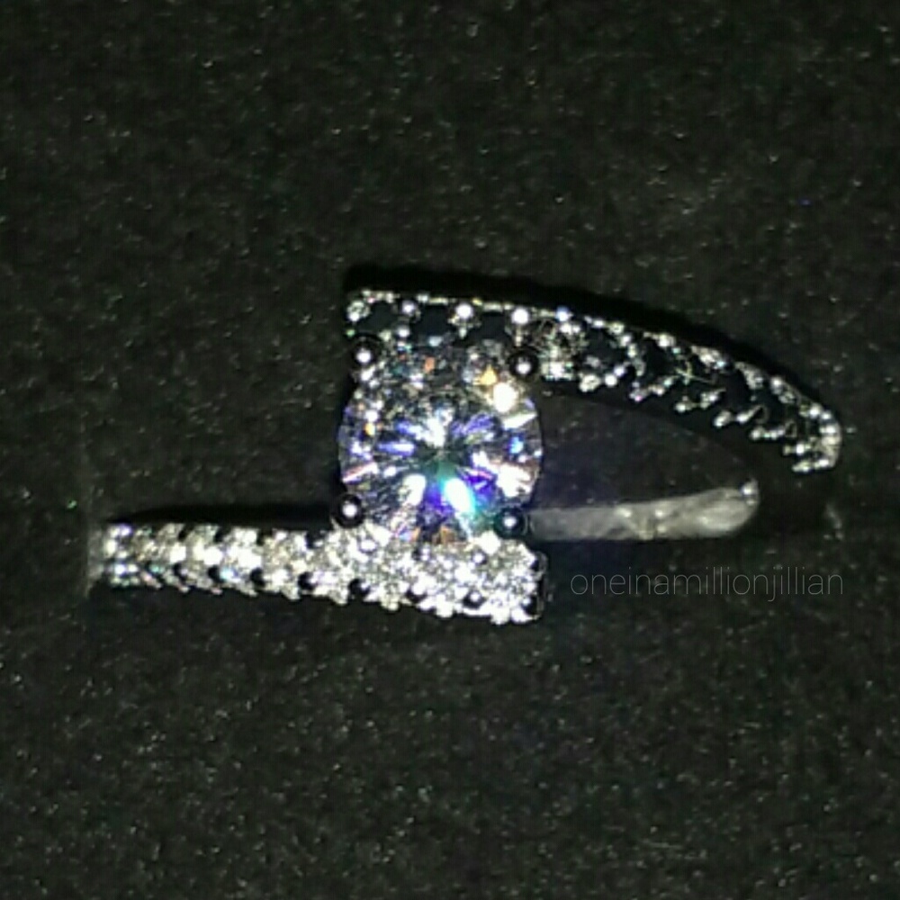 ❗GIFTED❗Sterling CZ Black Spinel Bypass Ring - Picture 3 of 7